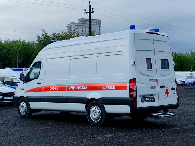 Автомобиль скорой медицинской помощи со скрытым бронированием модель 365022 Класса В